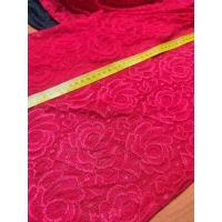 Delikatna elastyczna Koronka tiulowa czerwone kwiaty szer.150cm